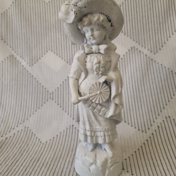 Young Woman with Fan White Painted Metal Shabby Chic Statue - Picture 11 of 11